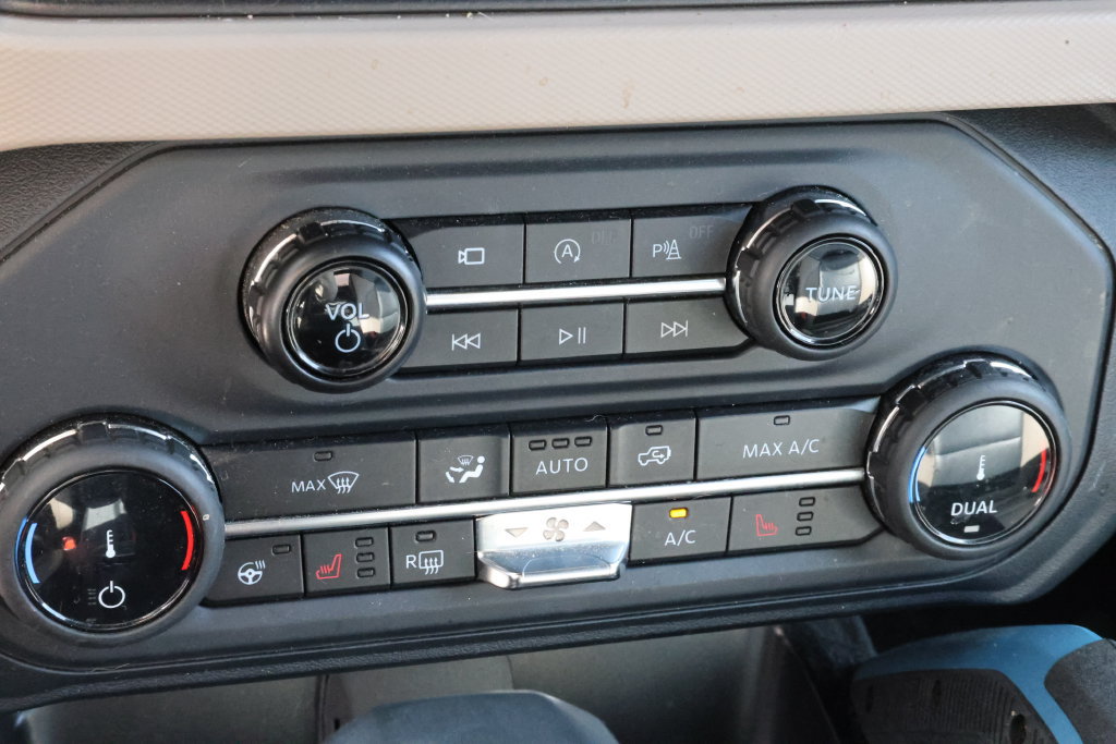 Used 2022 Ford Bronco Wildtrak AWD/4WD image 26