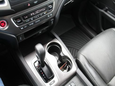 Used 2019 Honda Ridgeline RTL image 16