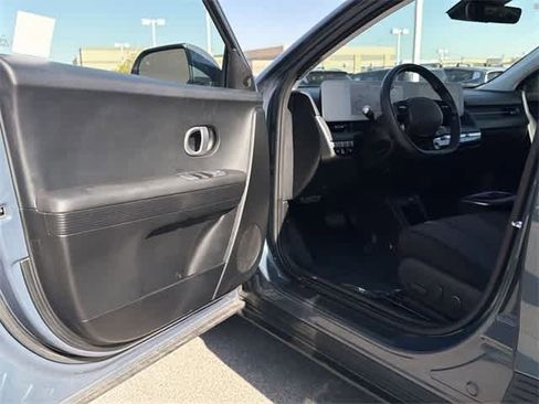 Certified 2024 Hyundai Ioniq 5 SEL image 17