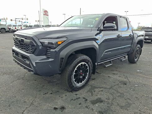 New 2026 Toyota Tacoma TRD Off-Road AWD/4WD image 3