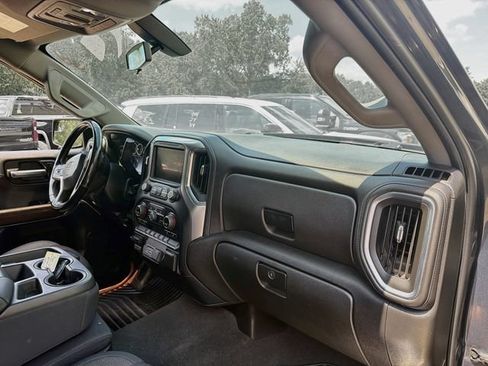 Used 2019 Chevrolet Silverado 1500 LT w/ Convenience Package AWD/4WD image 12