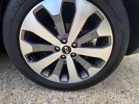 Used 2020 Kia Telluride S FWD image 22