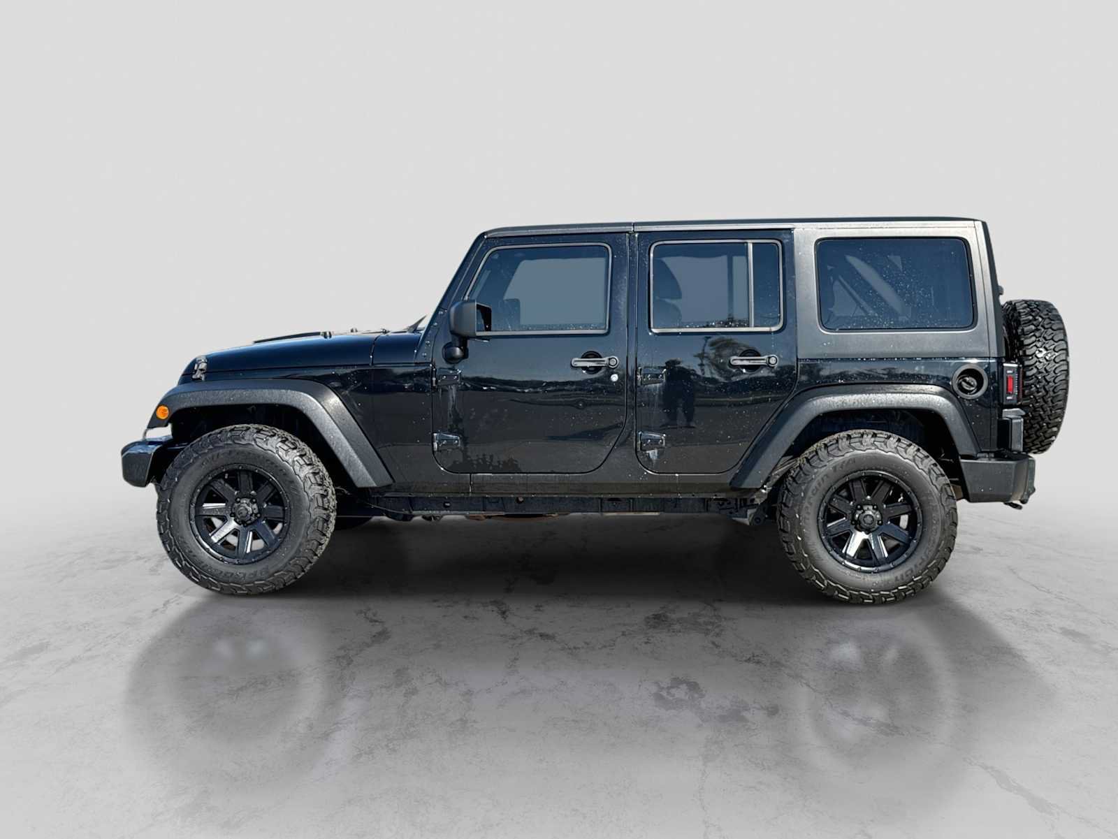 Used 2012 Jeep Wrangler Unlimited Sport AWD/4WD image 3