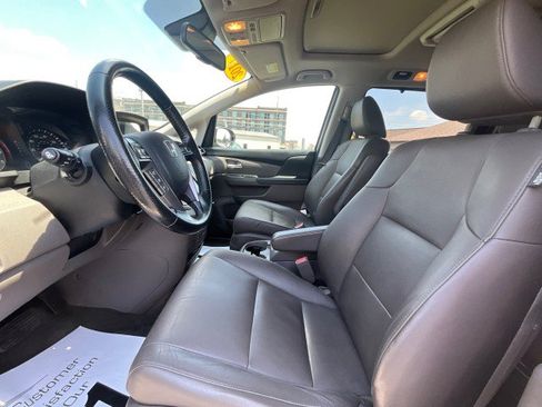Used 2017 Honda Odyssey Touring image 24