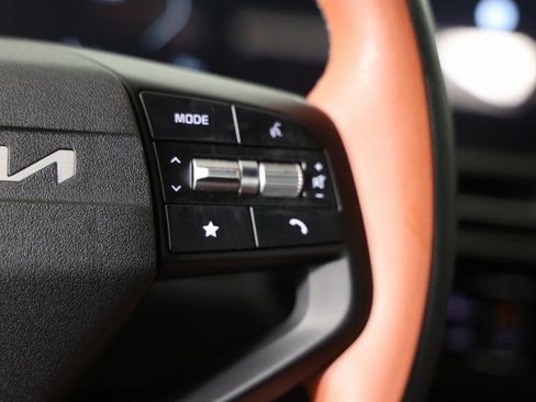 New 2026 Kia Sportage SX FWD image 15