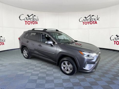 Used 2025 Toyota RAV4 XLE AWD/4WD image 5