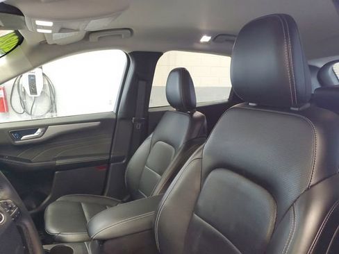 Used 2024 Ford Escape Platinum image 12