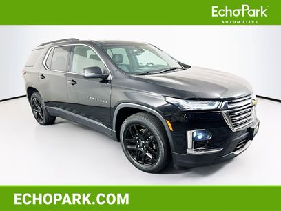 Used 2023 Chevrolet Traverse LT