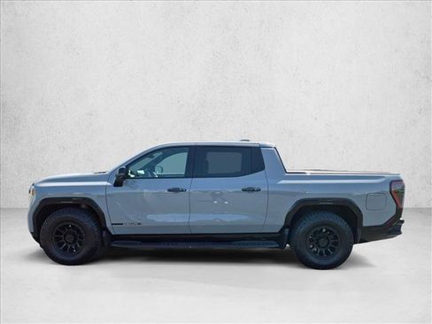 Used 2024 GMC Sierra EV Denali AWD/4WD image 9