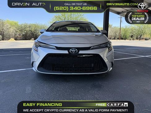 Used 2020 Toyota Corolla LE w/ Carpet Mat Package (TMS) FWD image 2