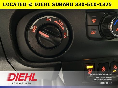 Used 2022 Nissan Frontier PRO-4X image 30