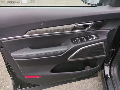 Used 2023 Kia Telluride EX image 7