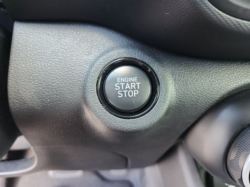 Certified 2026 Hyundai Venue SEL FWD image 29