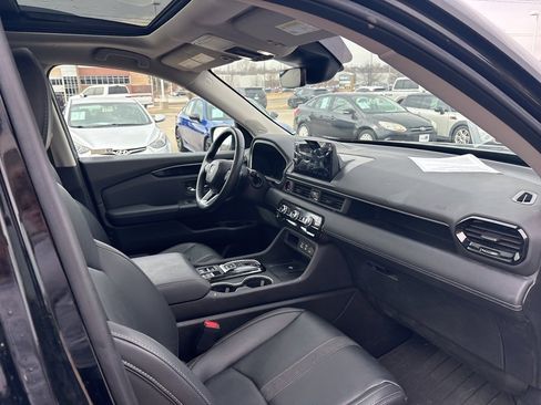 Certified 2023 Honda Pilot Touring image 21