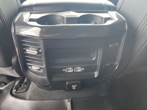 Used 2022 RAM 1500 Big Horn AWD/4WD image 38