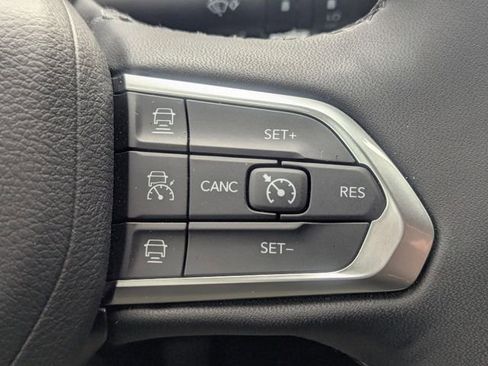 New 2025 Jeep Compass Limited w/ Sun & Sound Group image 12