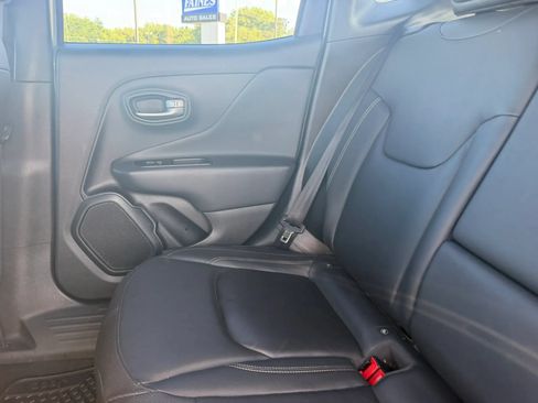 Used 2020 Jeep Renegade Altitude AWD/4WD image 34