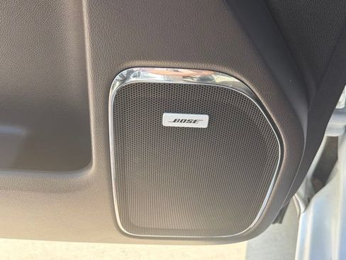 Used 2016 Chevrolet Silverado 1500 LTZ Z71 w/ LTZ Plus Package AWD/4WD image 23