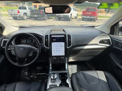 Used 2022 Ford Edge Titanium w/ Equipment Group 301A AWD/4WD image 23
