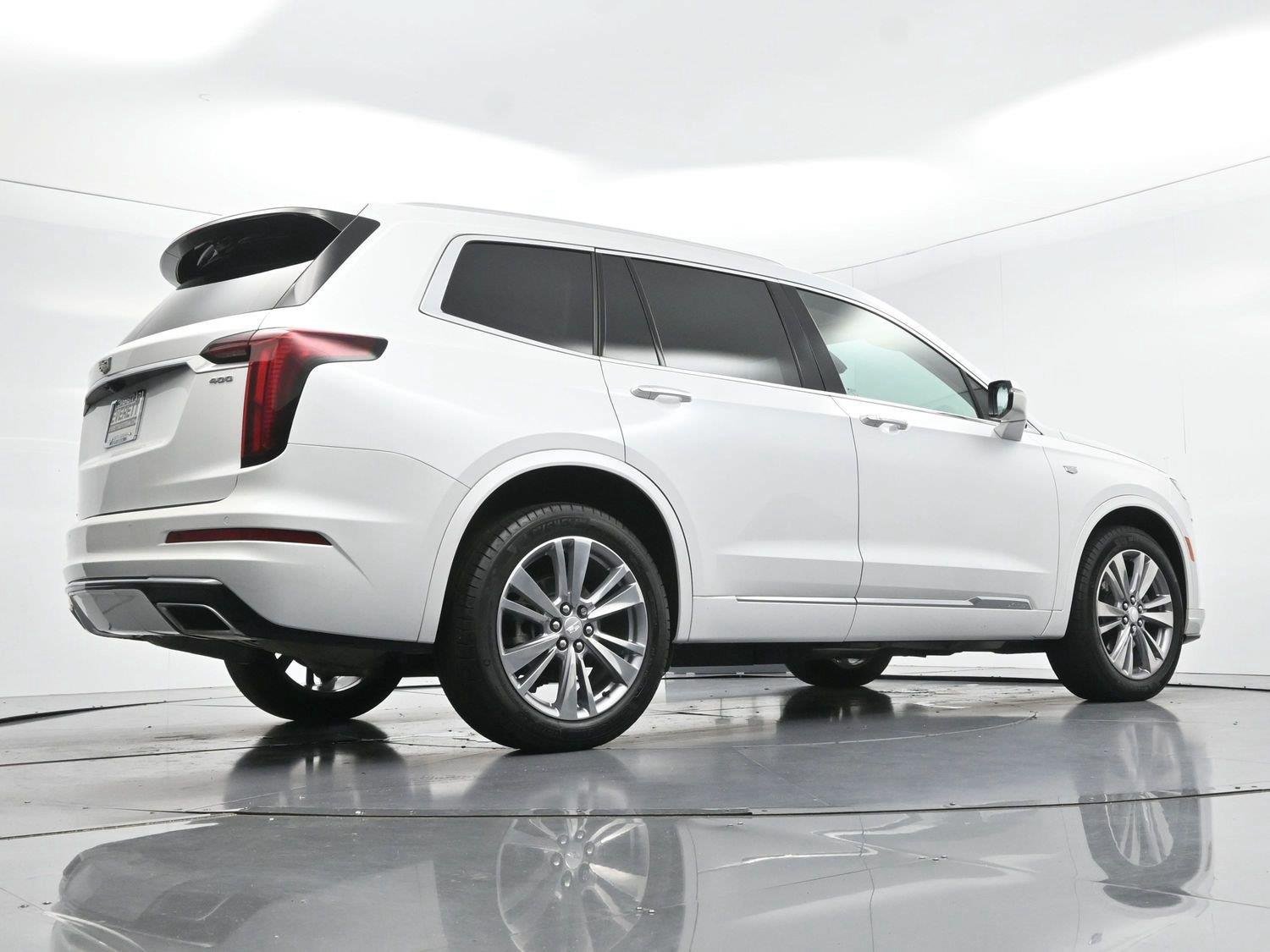 Certified 2024 Cadillac XT6 Premium Luxury AWD/4WD image 56