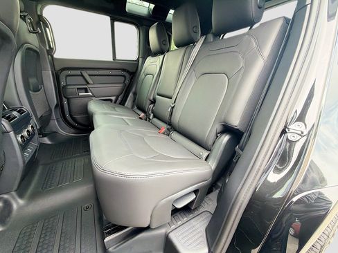 New 2026 Land Rover Defender 110 X-Dynamic SE AWD/4WD image 21