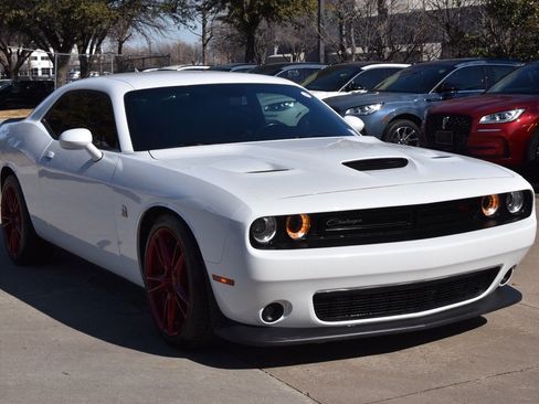 Used 2022 Dodge Challenger R/T Scat Pack w/ Plus Package image 4