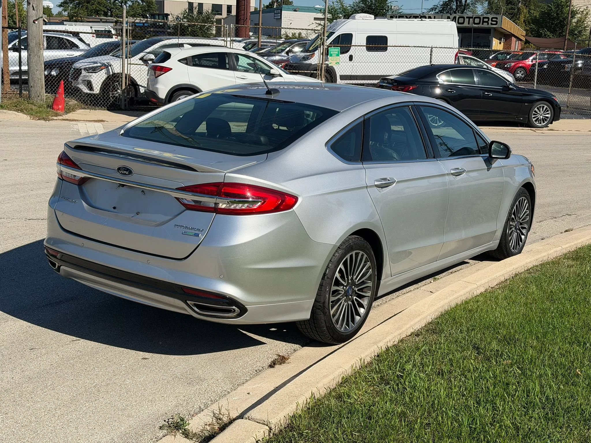 Used 2018 Ford Fusion Titanium AWD/4WD image 5