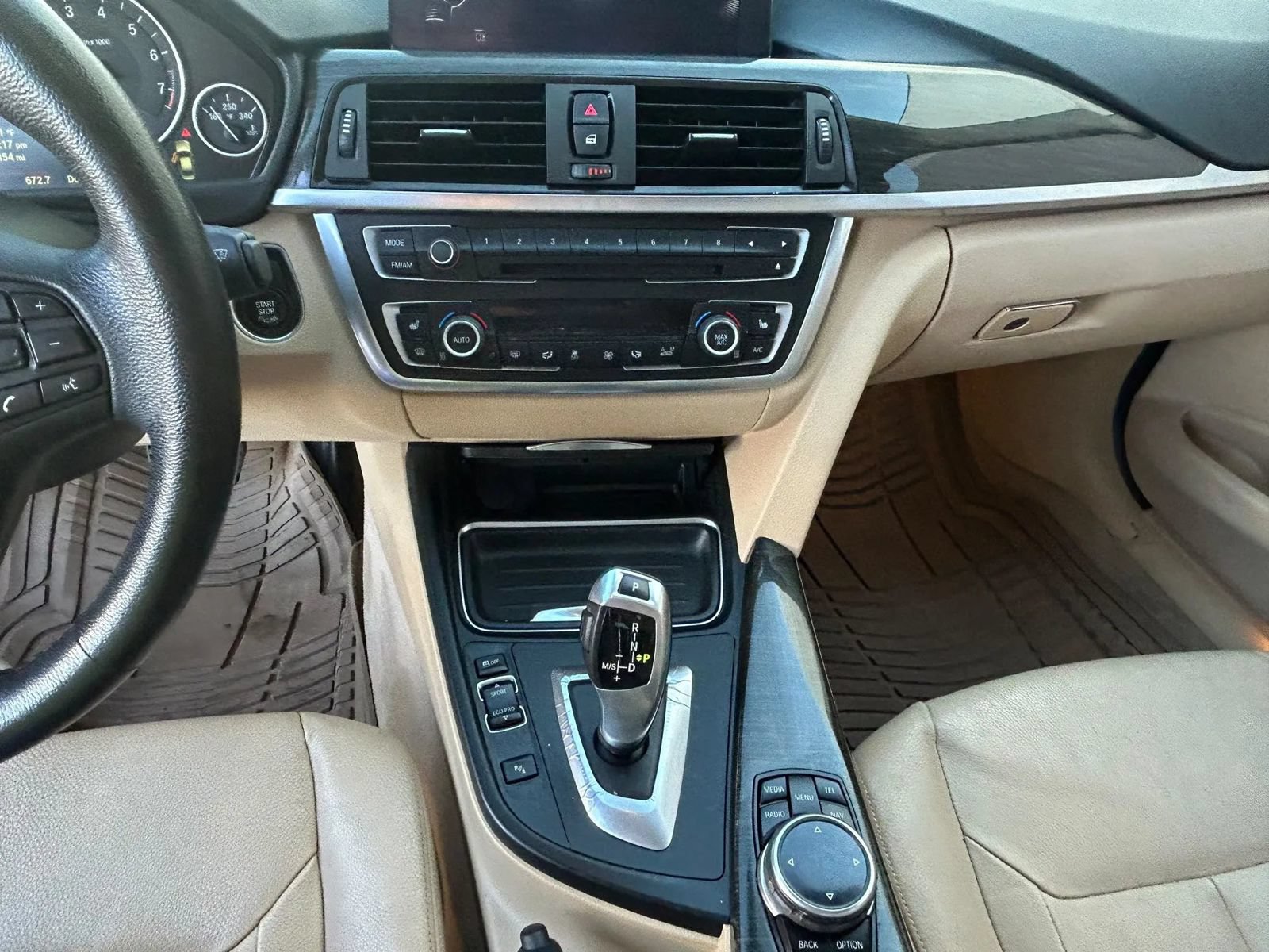 Used 2014 BMW 328i xDrive Sedan AWD/4WD image 14