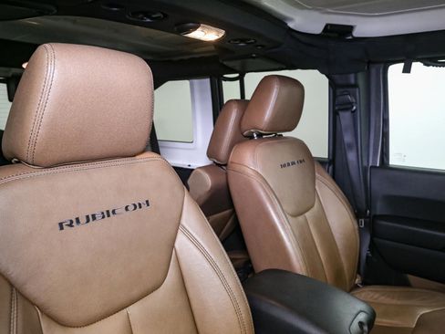 Used 2018 Jeep Wrangler Unlimited Rubicon w/ Dual Top Group image 19