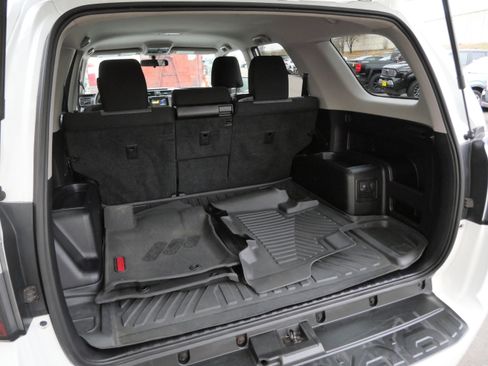 Certified 2018 Toyota 4Runner SR5 image 19