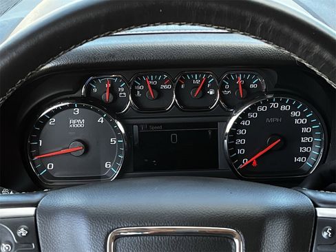 Used 2017 GMC Yukon SLT image 13