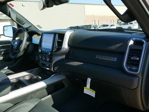 New 2026 RAM 1500 Big Horn AWD/4WD image 14