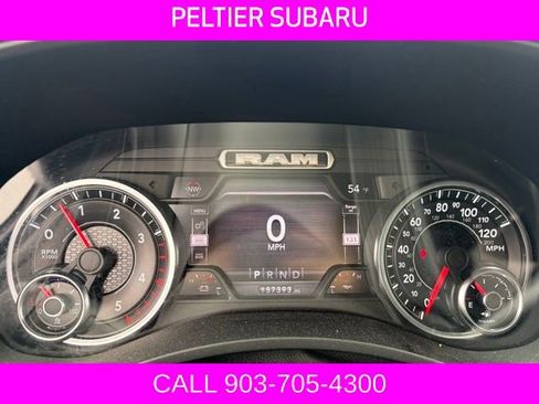 Used 2019 RAM 2500 Laramie w/ Black Appearance Package AWD/4WD image 9