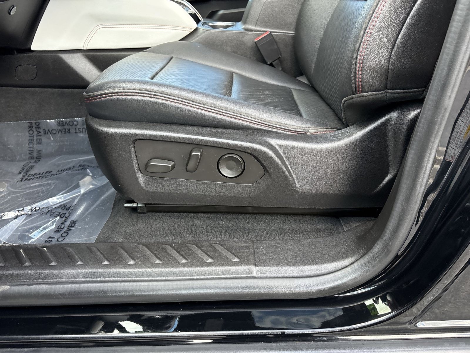 Used 2023 GMC Canyon AT4X AWD/4WD image 14