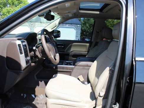 Used 2015 GMC Sierra 1500 Denali RWD image 26