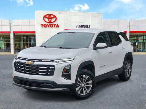 Used 2026 Chevrolet Equinox LT FWD image 1