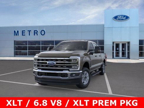 New 2026 Ford F250 XLT w/ XLT Premium Package image 3