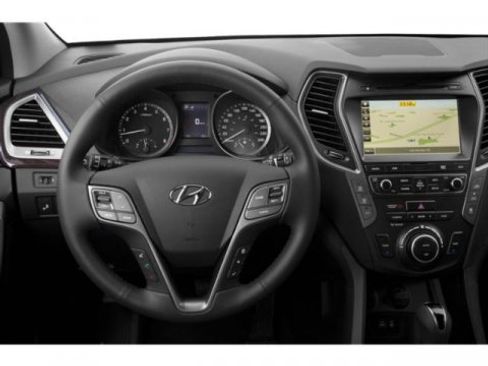 Used 2019 Hyundai Santa Fe XL image 7