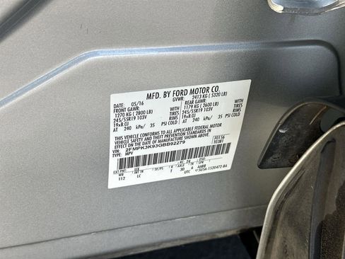 Used 2016 Ford Edge Titanium w/ Technology Package image 22