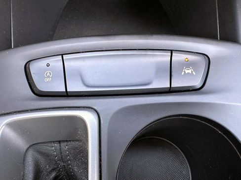 Used 2024 Chevrolet Trax LS w/ LS Convenience Package FWD image 25
