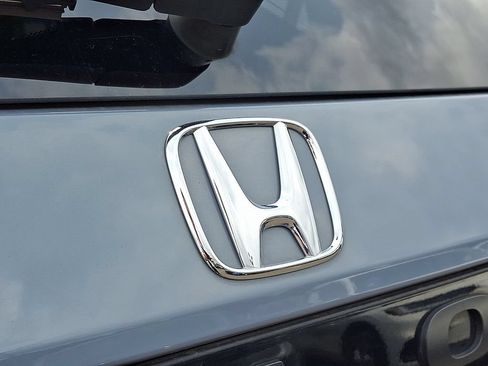 Used 2024 Honda Pilot TrailSport image 29