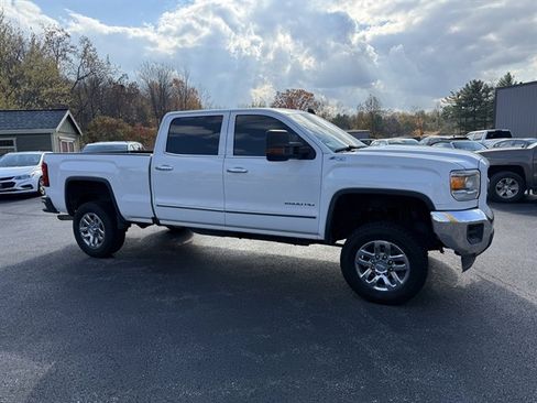 Used 2017 GMC Sierra 2500 SLE image 2