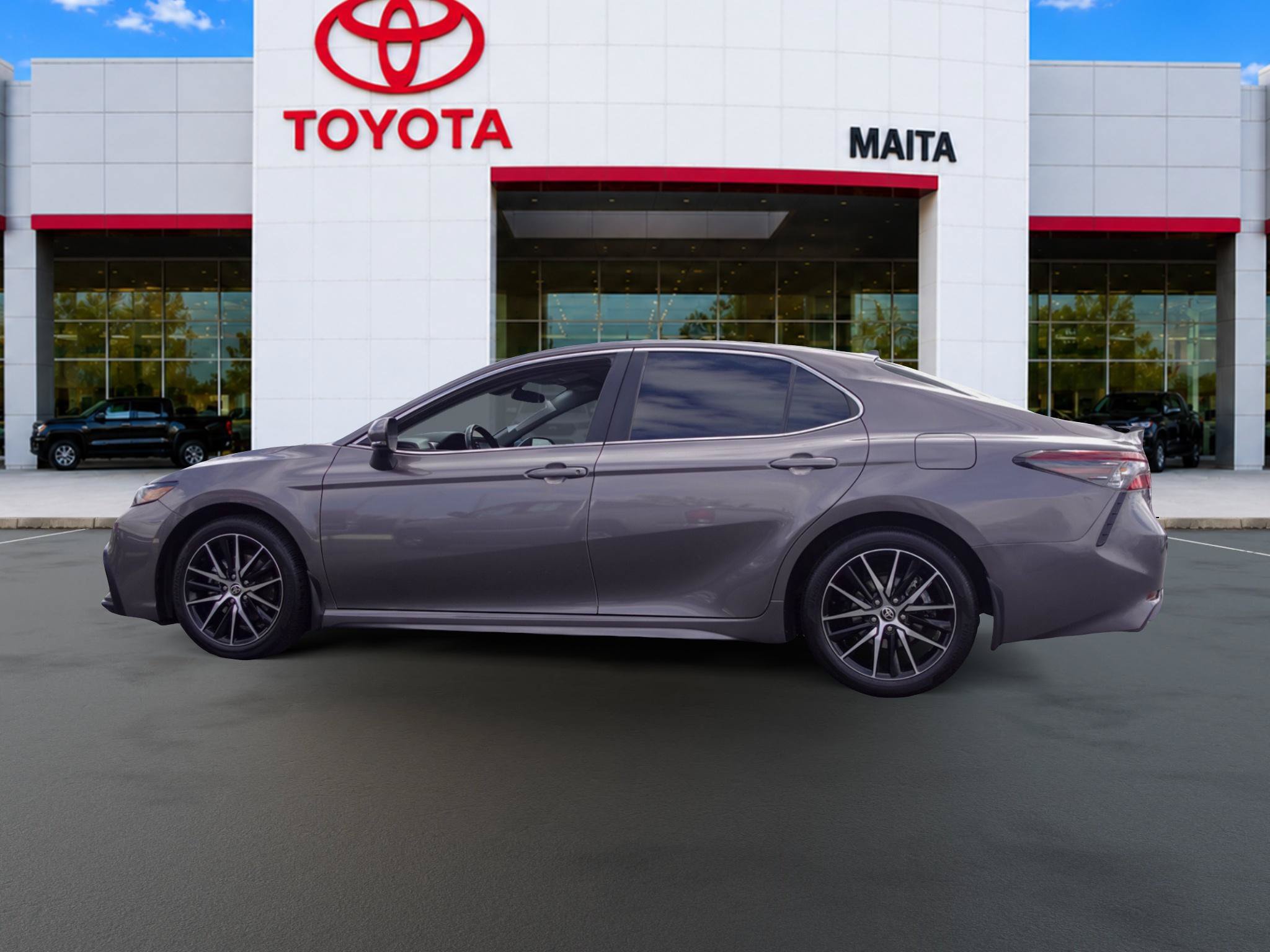 Used 2022 Toyota Camry SE FWD image 6