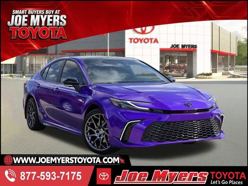 Used 2025 Toyota Camry XSE w/ Premium Plus Package AWD/4WD image 1