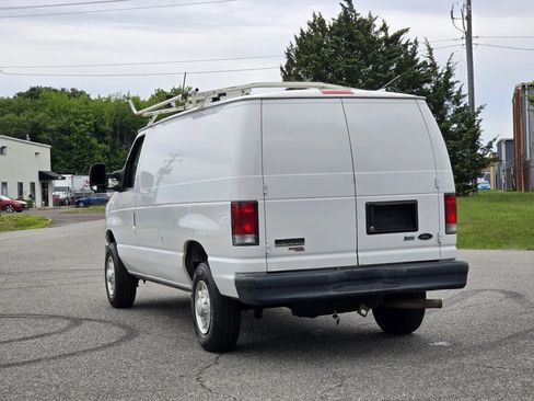 Used 2014 Ford E-350 and Econoline 350 Super Duty image 12