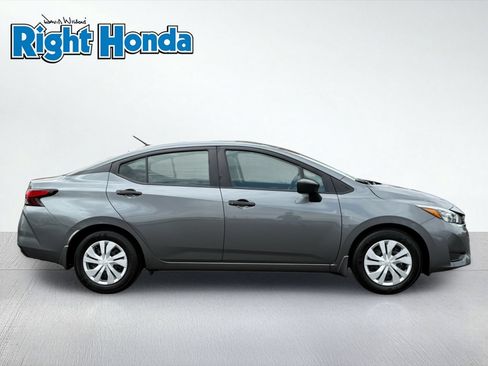 Used 2025 Nissan Versa S w/ Trunk Package FWD image 9