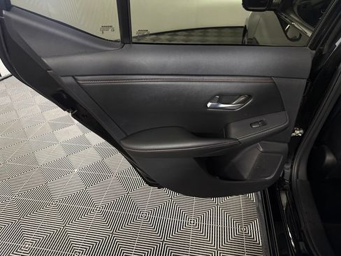 Used 2025 Nissan Sentra SR FWD image 27