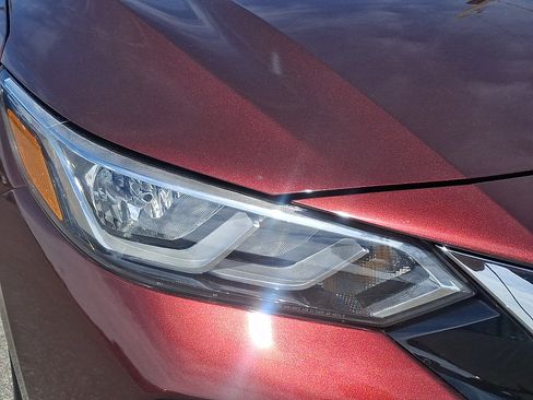 Used 2021 Nissan Sentra SV FWD image 9
