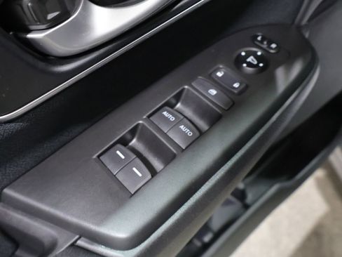 Used 2019 Honda CR-V EX image 14