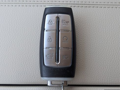 Used 2023 Genesis GV80 3.5T AWD/4WD image 34